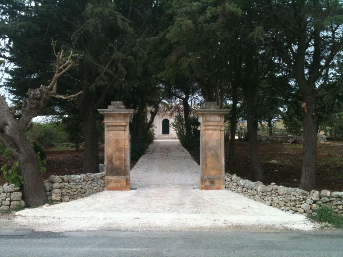 Villa Miccoli Apartments Ceglie Messapica Eksteriør bilde