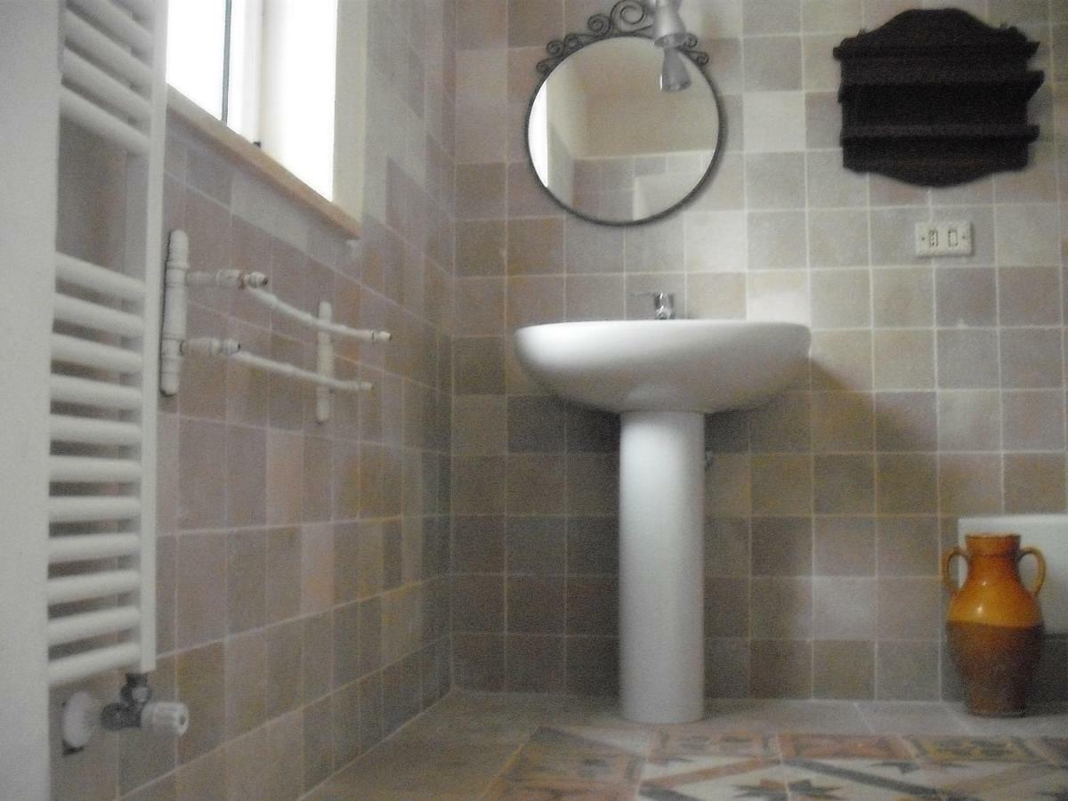 Villa Miccoli Apartments Ceglie Messapica Eksteriør bilde